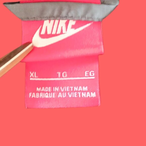 Nike Mens  Hooded Windbreaker Jacket Lightweight Zip-Up With Logo Black/ Gray - Picture 3 of 14